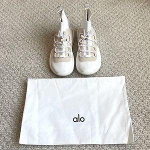 Alo Yoga Wanderer Sneaker